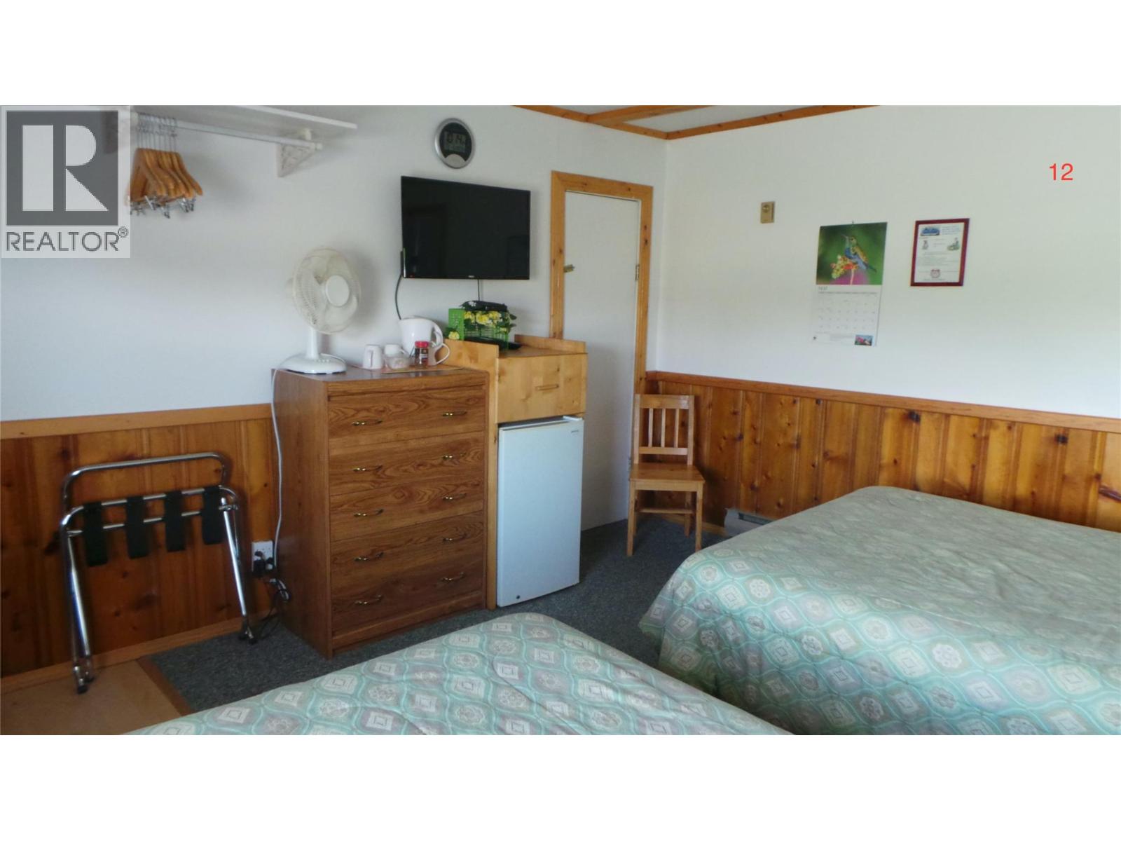 6532 Wasa Lake Park Drive, Wasa, British Columbia  V0B 2K0 - Photo 60 - 10395436