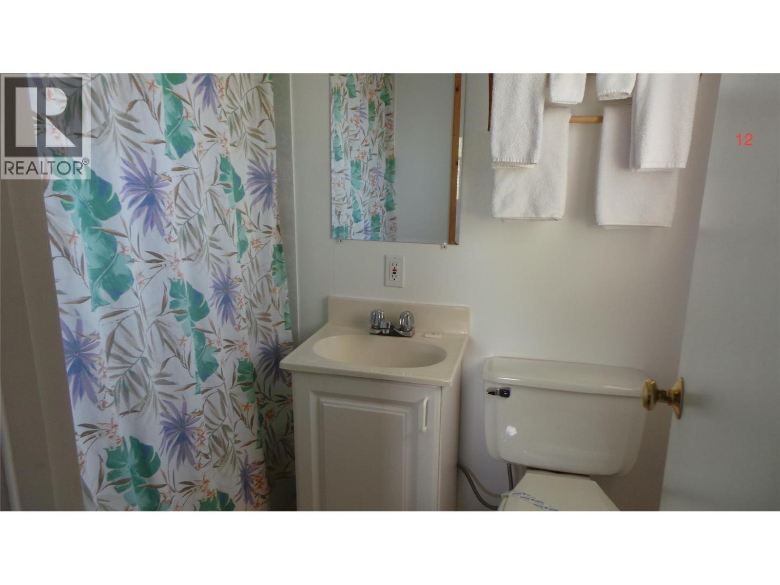 6532 Wasa Lake Park Drive, Wasa, British Columbia  V0B 2K0 - Photo 69 - 10395436