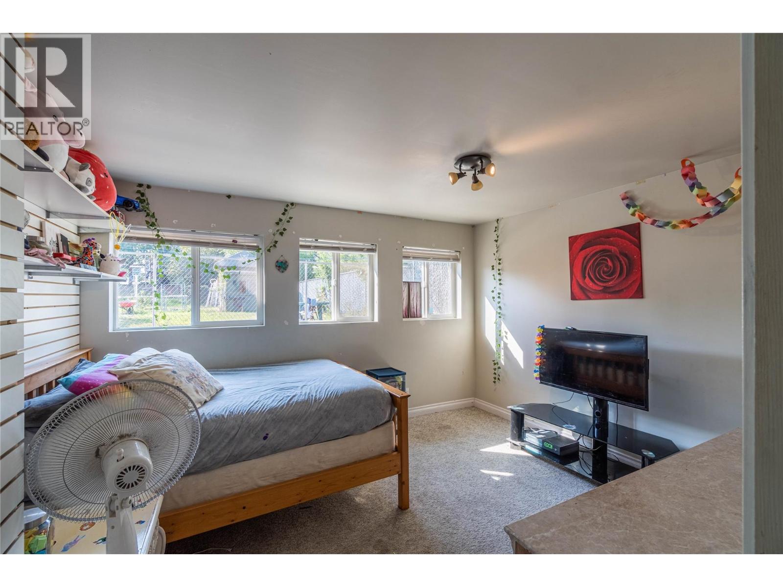 2215 Barbara Avenue, Kamloops, British Columbia  V2B 4J4 - Photo 33 - 10395881
