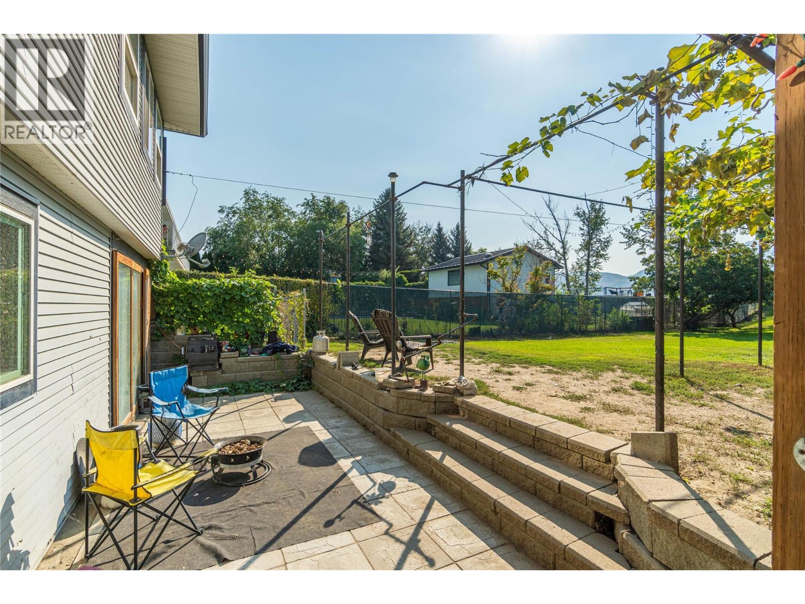 2215 Barbara Avenue, Kamloops, British Columbia  V2B 4J4 - Photo 48 - 10395881