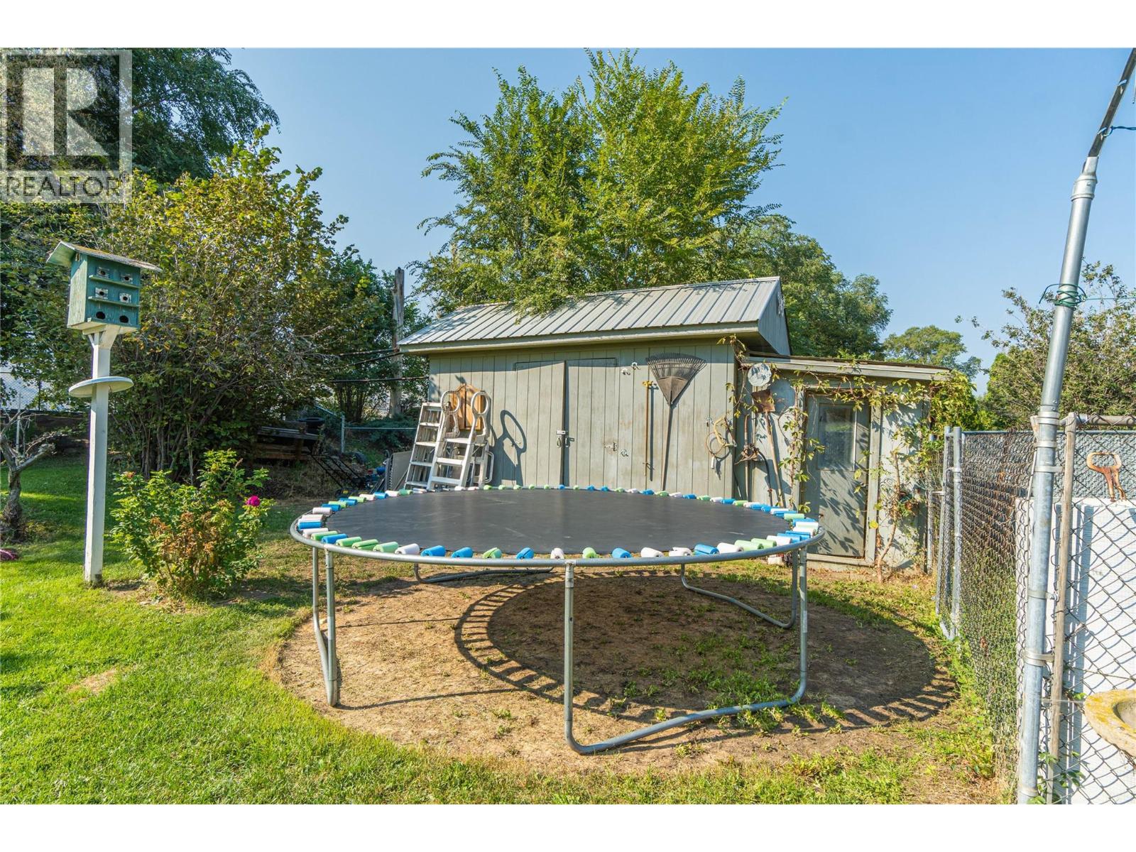 2215 Barbara Avenue, Kamloops, British Columbia  V2B 4J4 - Photo 52 - 10395881