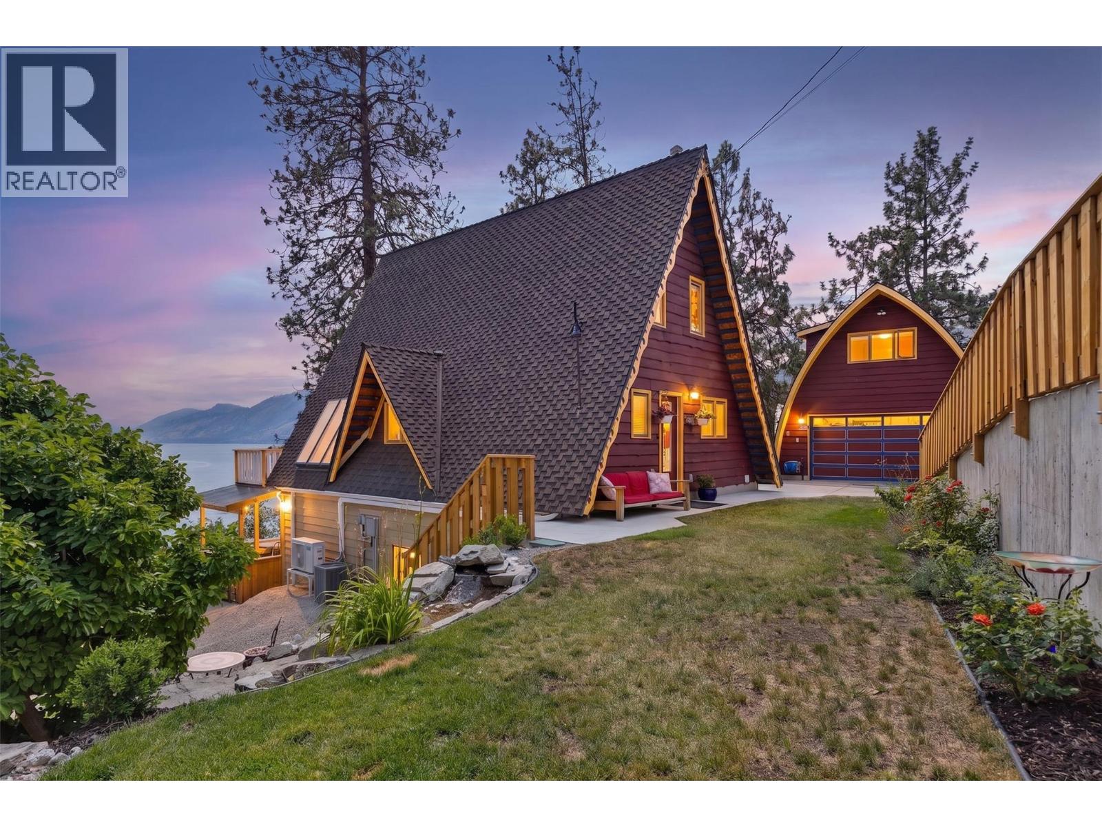 6431 Renfrew Road, Peachland, British Columbia  V0H 1X7 - Photo 1 - 10395876