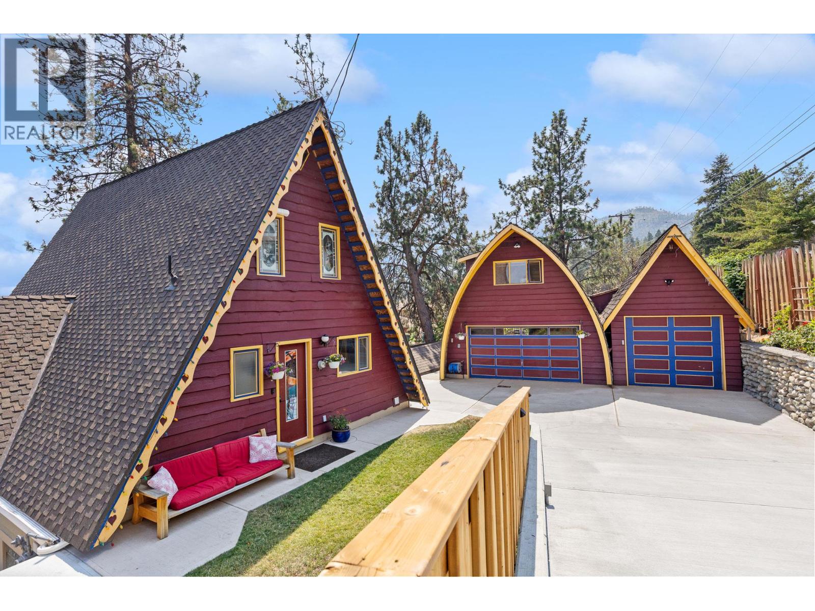 6431 Renfrew Road, Peachland, British Columbia  V0H 1X7 - Photo 4 - 10395876