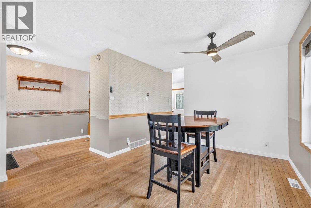 9878 Victoria Street, Fernie, British Columbia  V0B 1M5 - Photo 15 - 10395872