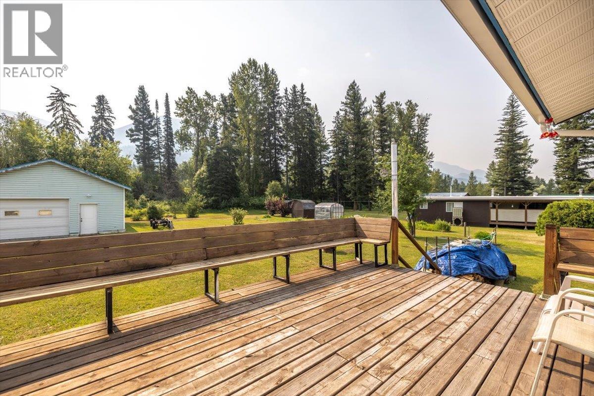 9878 Victoria Street, Fernie, British Columbia  V0B 1M5 - Photo 24 - 10395872