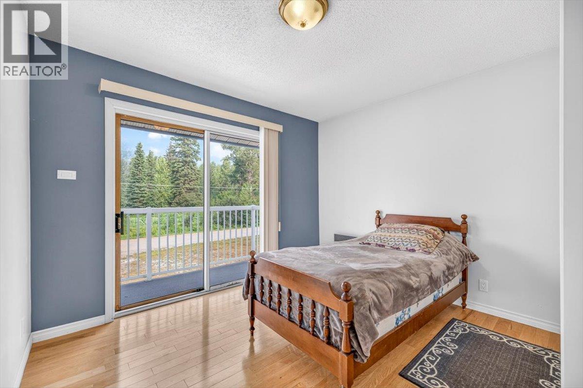 9878 Victoria Street, Fernie, British Columbia  V0B 1M5 - Photo 34 - 10395872