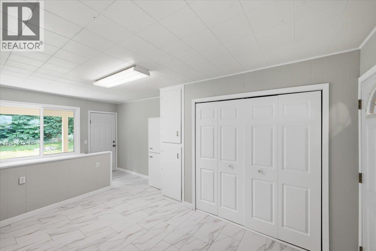 3585 Warner Avenue, Armstrong, British Columbia  V0E 1B2 - Photo 32 - 10395880