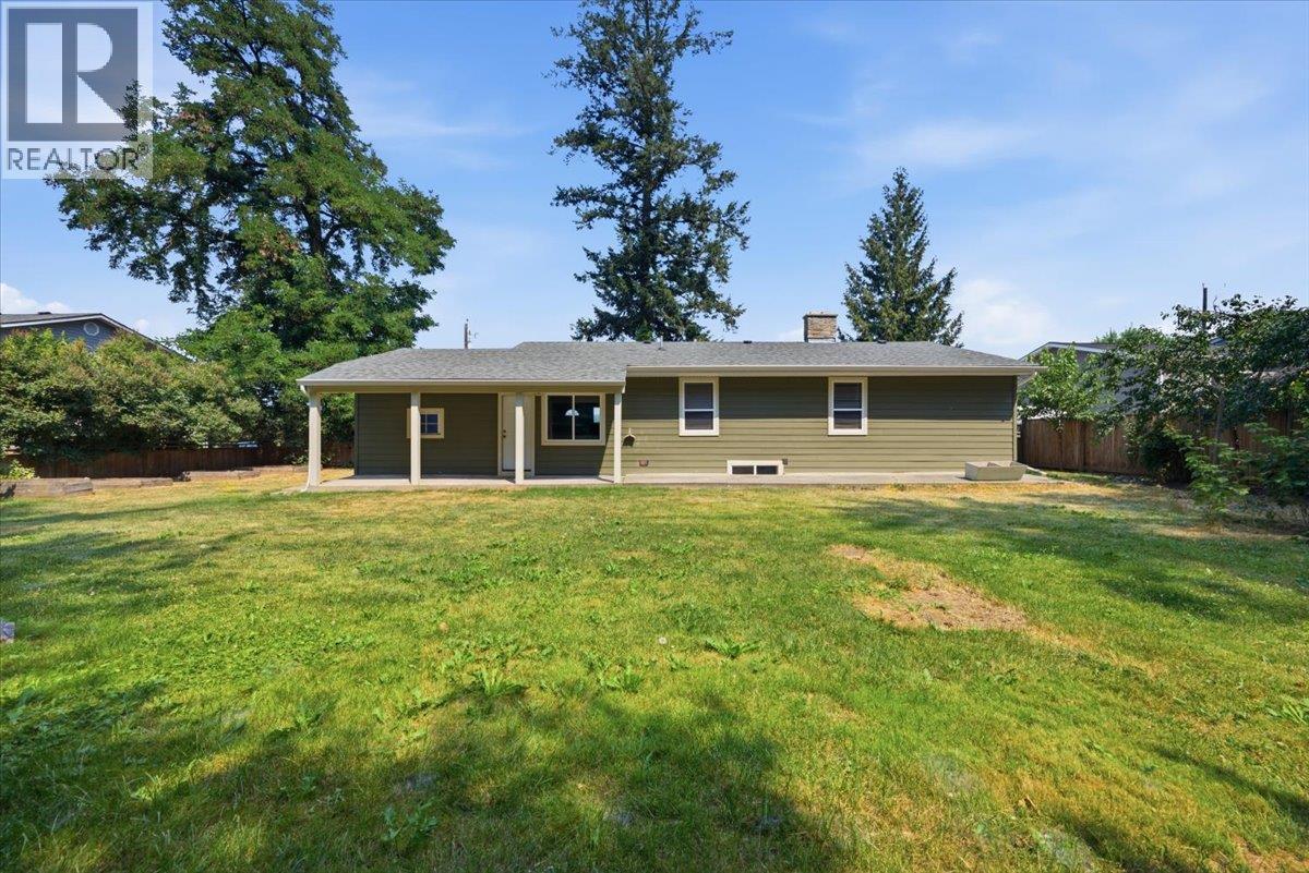 3585 Warner Avenue, Armstrong, British Columbia  V0E 1B2 - Photo 39 - 10395880