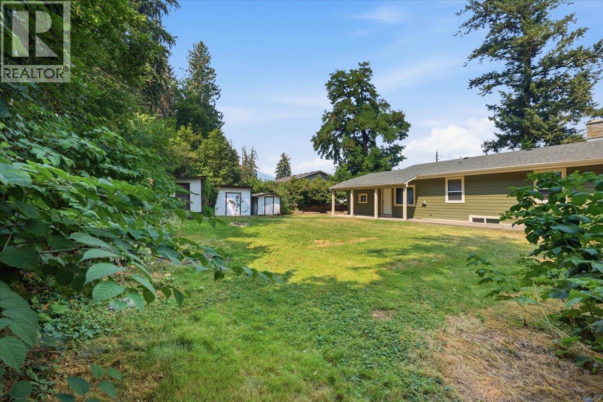 3585 Warner Avenue, Armstrong, British Columbia  V0E 1B2 - Photo 40 - 10395880