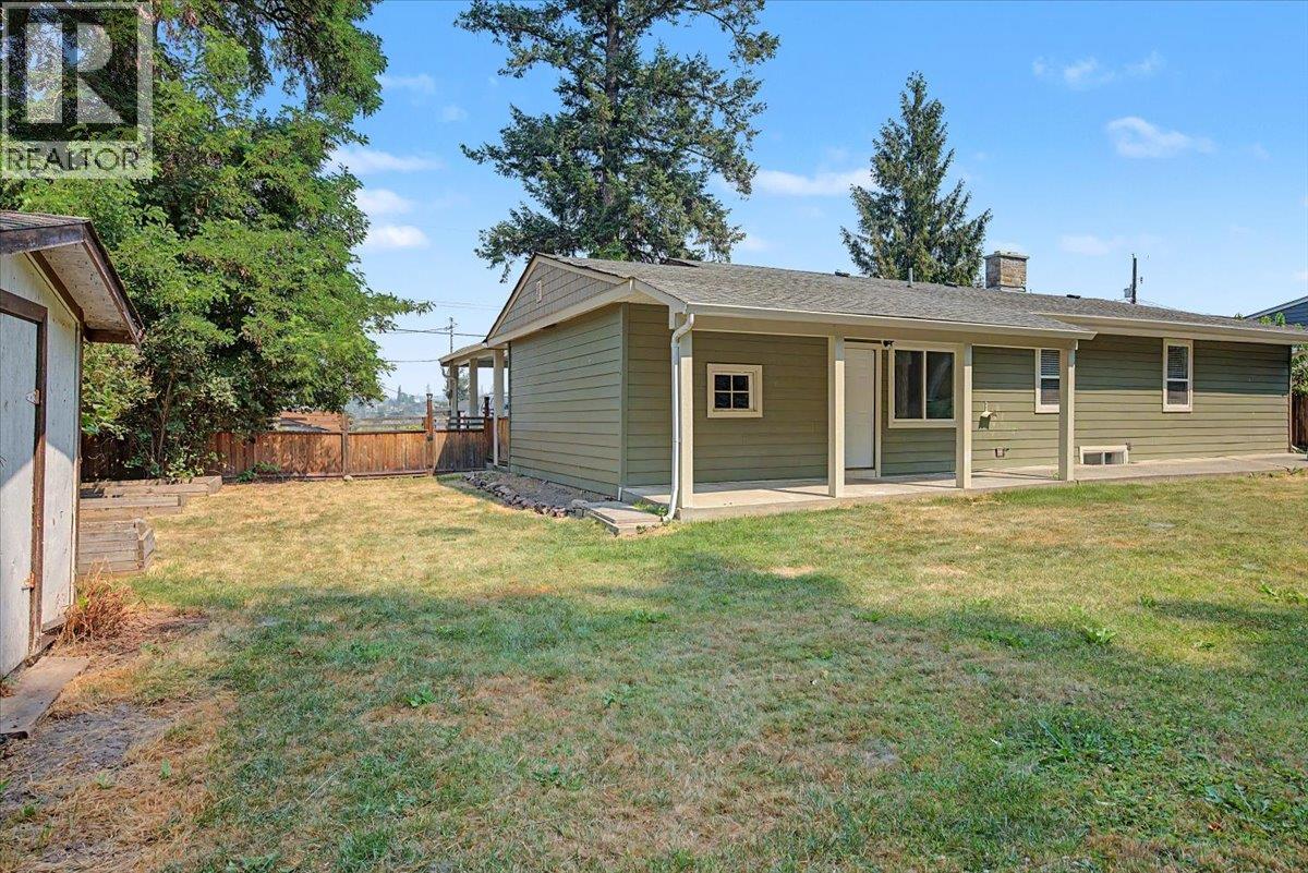 3585 Warner Avenue, Armstrong, British Columbia  V0E 1B2 - Photo 56 - 10395880