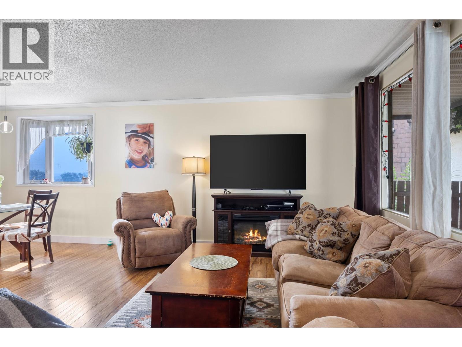 2199 Perryville Place, Kamloops, British Columbia  V2B 7Y1 - Photo 4 - 10395422