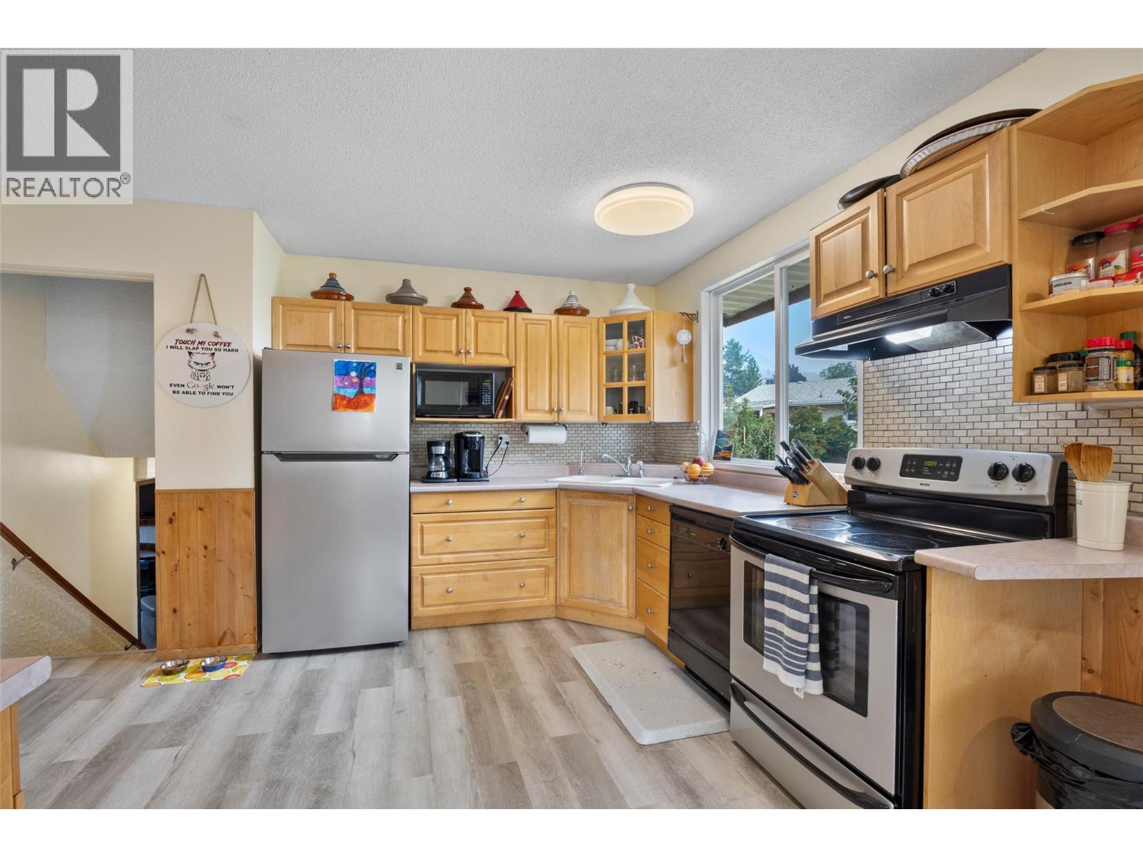 2199 Perryville Place, Kamloops, British Columbia  V2B 7Y1 - Photo 8 - 10395422
