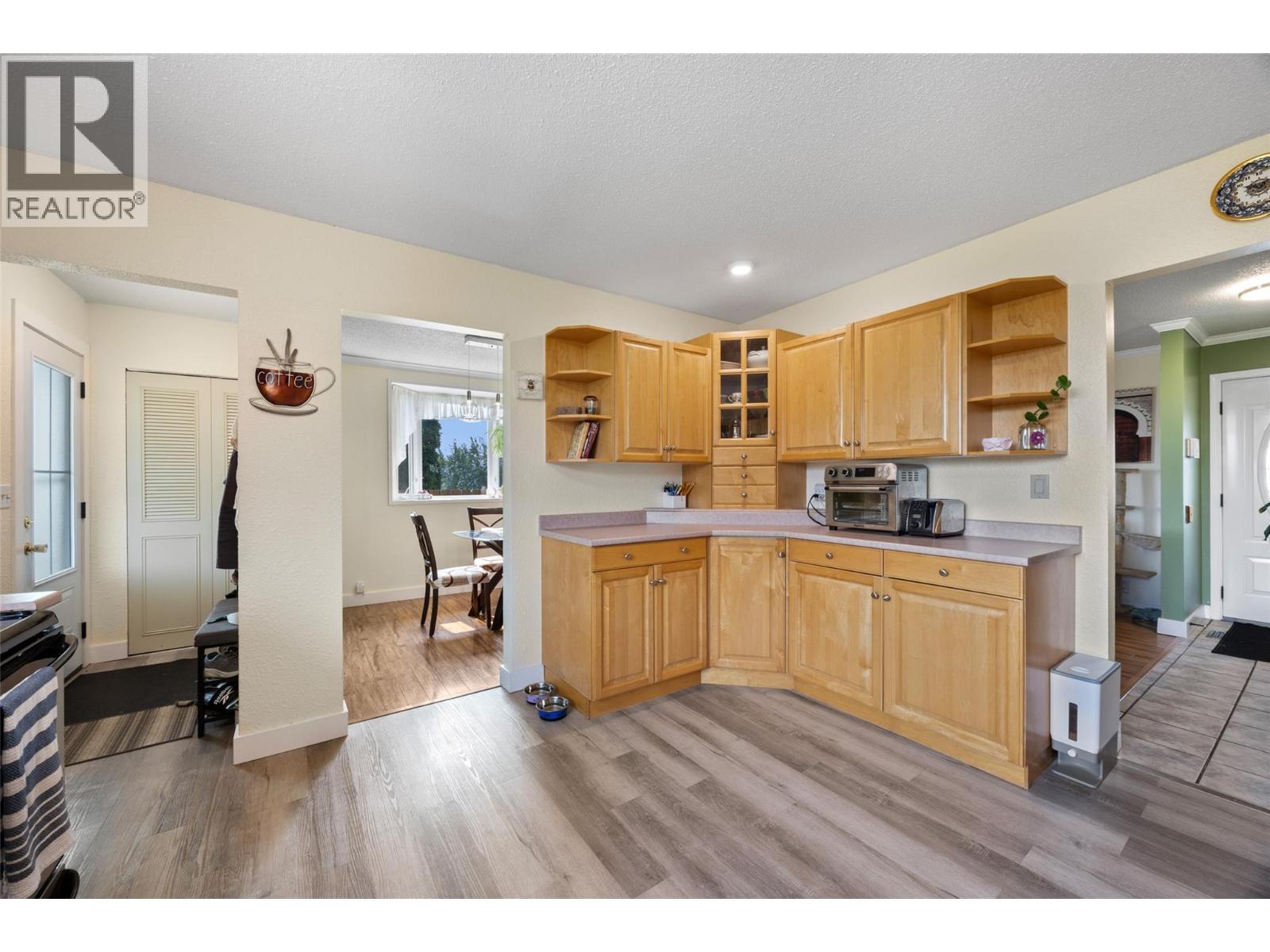 2199 Perryville Place, Kamloops, British Columbia  V2B 7Y1 - Photo 9 - 10395422