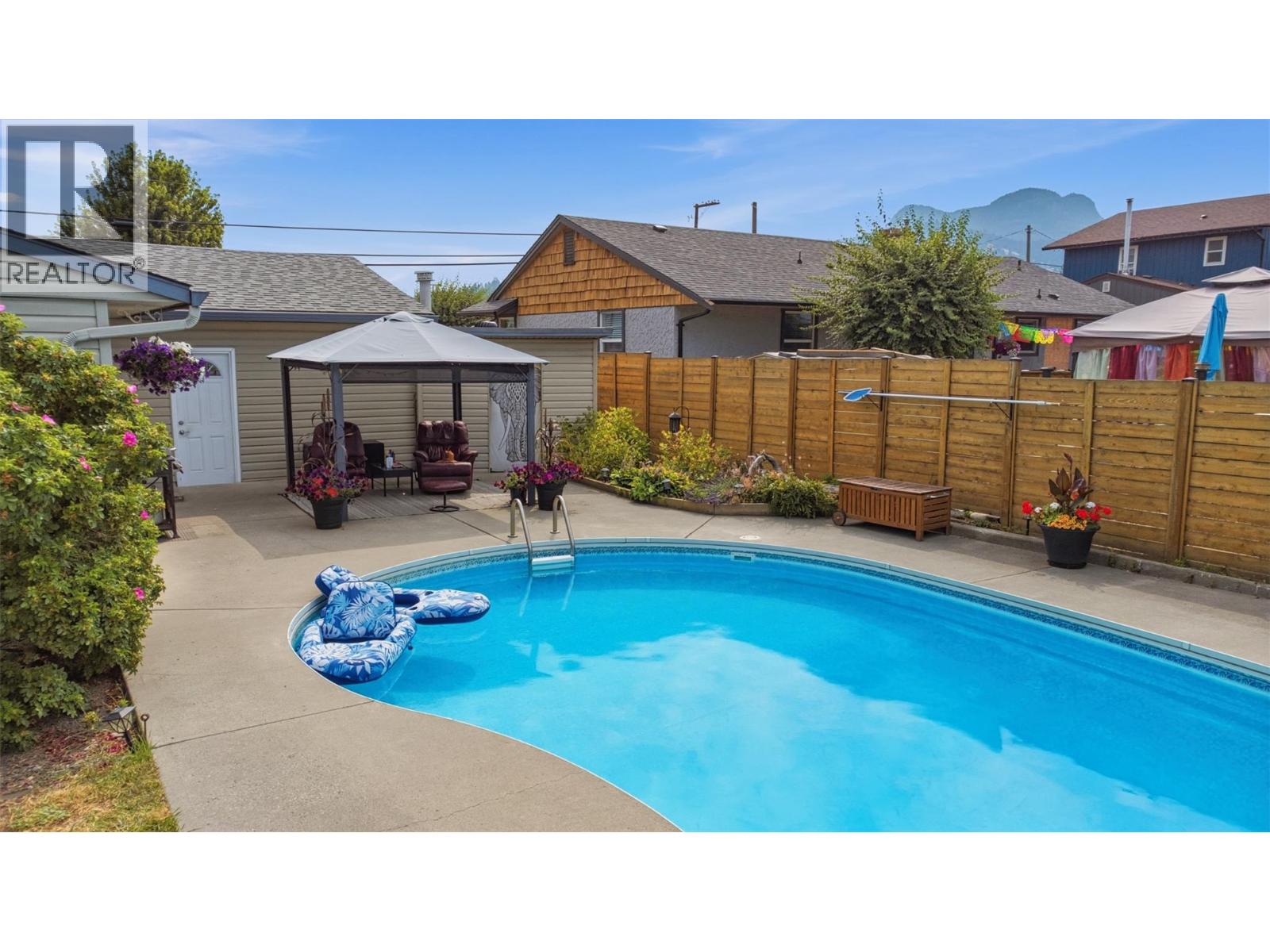 9694 School Road, Coldstream, British Columbia  V1B 3G4 - Photo 16 - 10395914