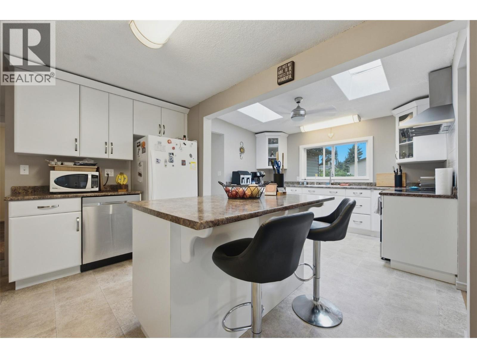 9694 School Road, Coldstream, British Columbia  V1B 3G4 - Photo 21 - 10395914
