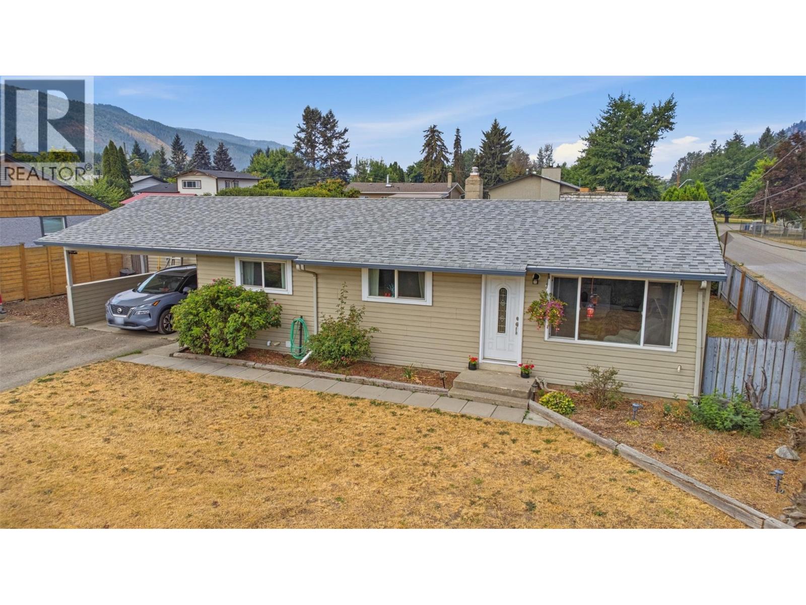 9694 School Road, Coldstream, British Columbia  V1B 3G4 - Photo 3 - 10395914