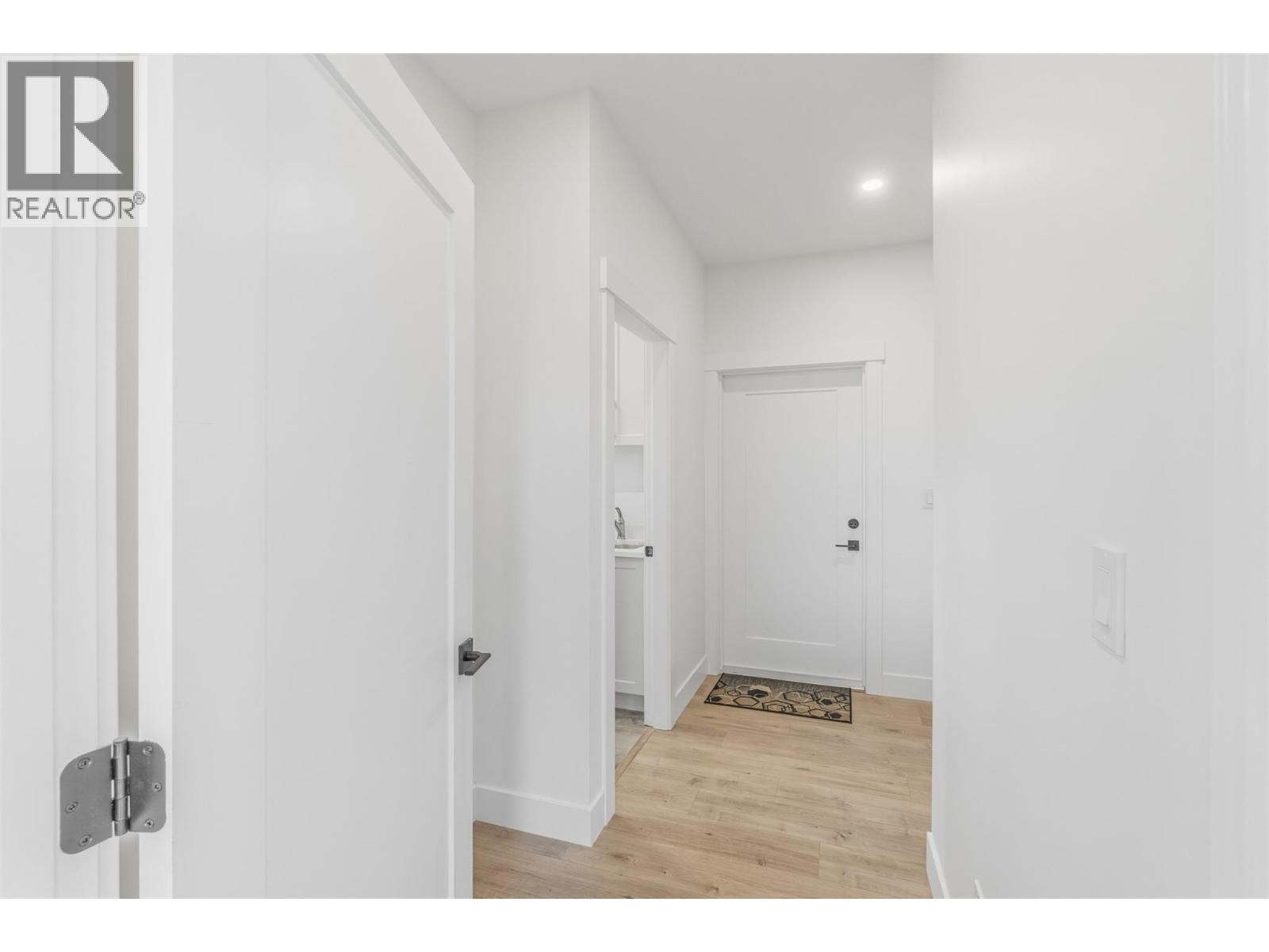 1762 Balsam Place, Kamloops, British Columbia  V2E 0E2 - Photo 22 - 10395624