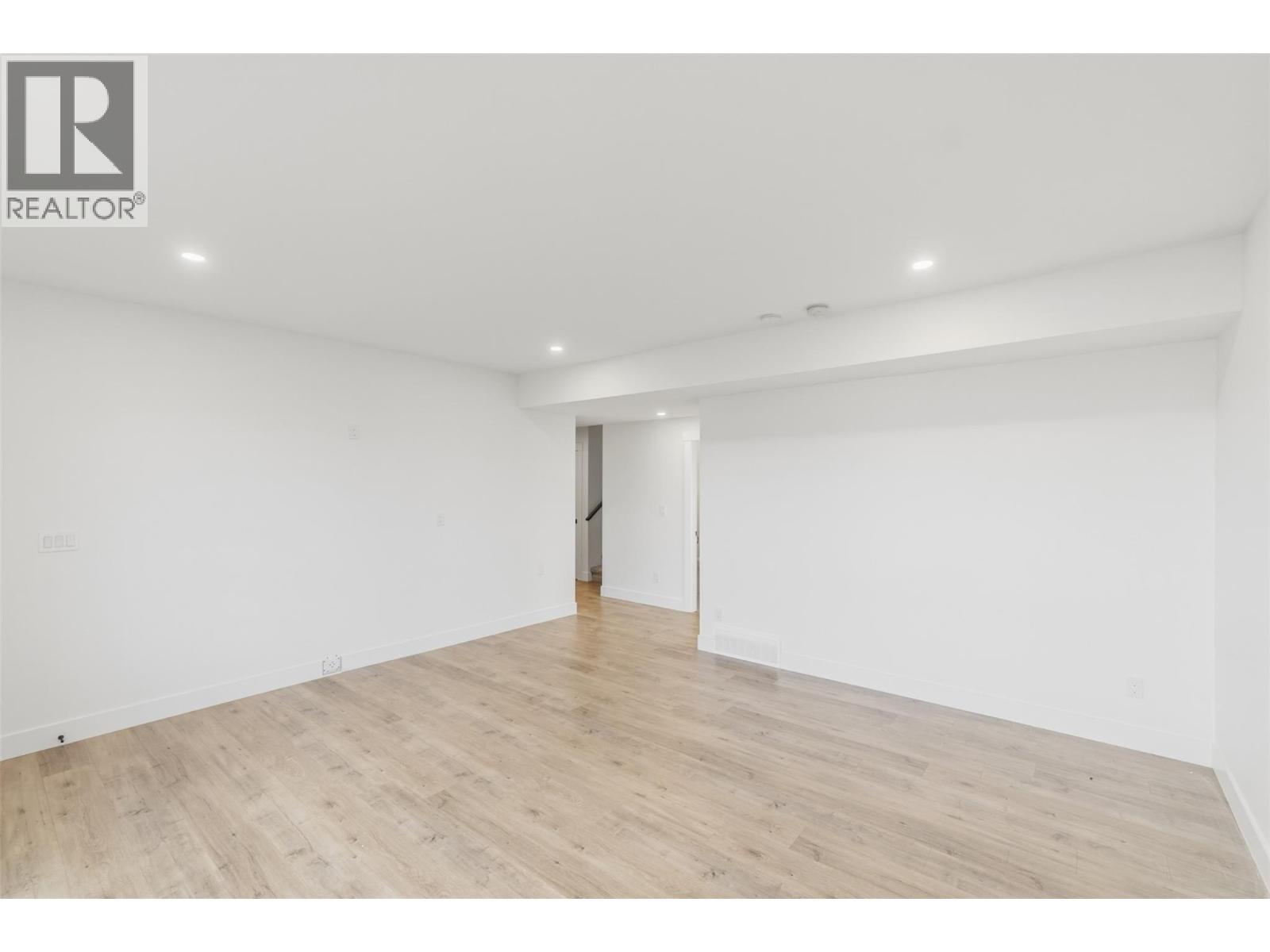 1762 Balsam Place, Kamloops, British Columbia  V2E 0E2 - Photo 35 - 10395624