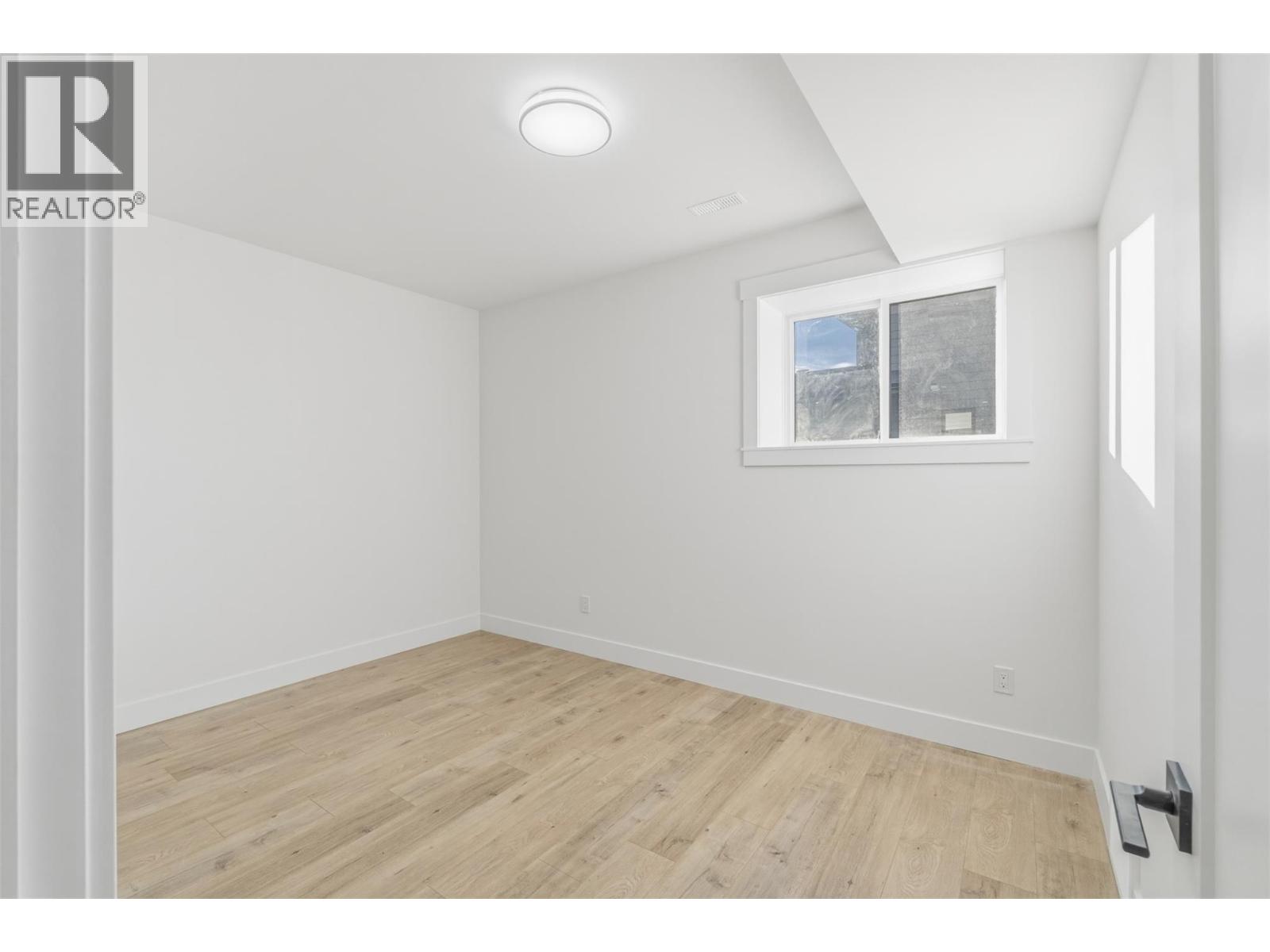 1762 Balsam Place, Kamloops, British Columbia  V2E 0E2 - Photo 36 - 10395624