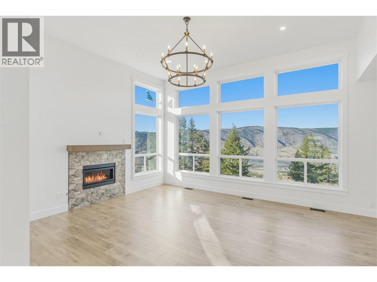 1762 Balsam Place, Kamloops, British Columbia  V2E 0E2 - Photo 6 - 10395624