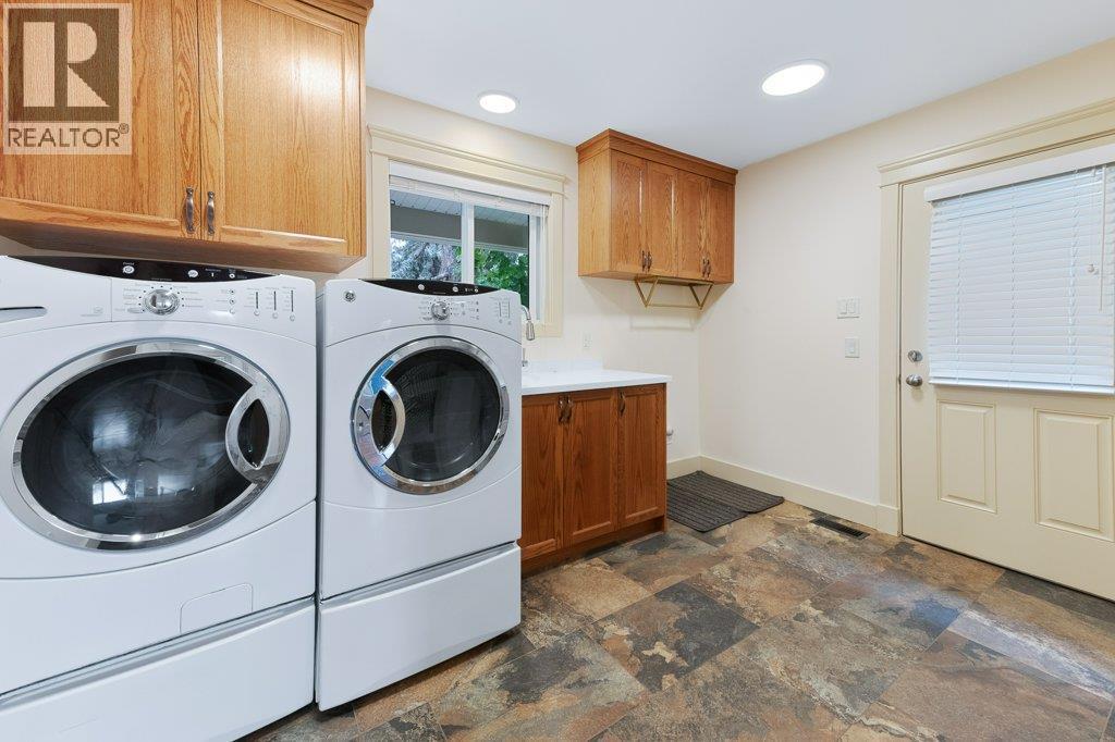 4852-4858 Lakeshore Road, Kelowna, British Columbia  V1W 4H7 - Photo 41 - 10395751