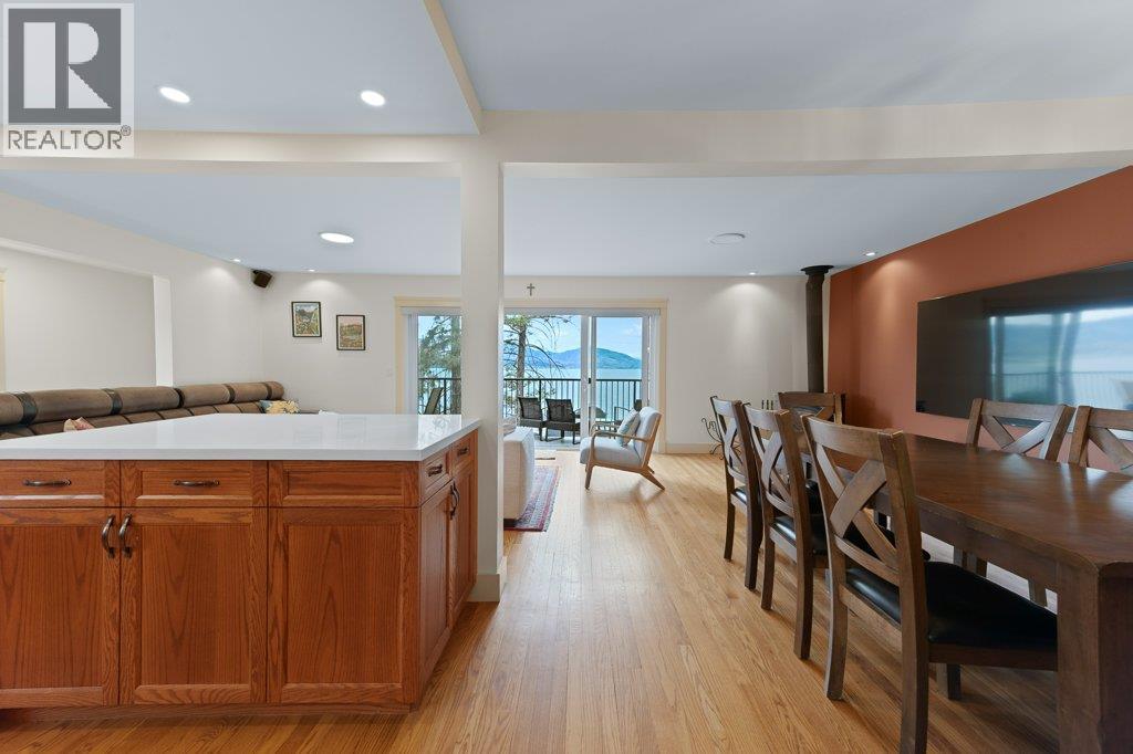 4852-4858 Lakeshore Road, Kelowna, British Columbia  V1W 4H7 - Photo 47 - 10395751