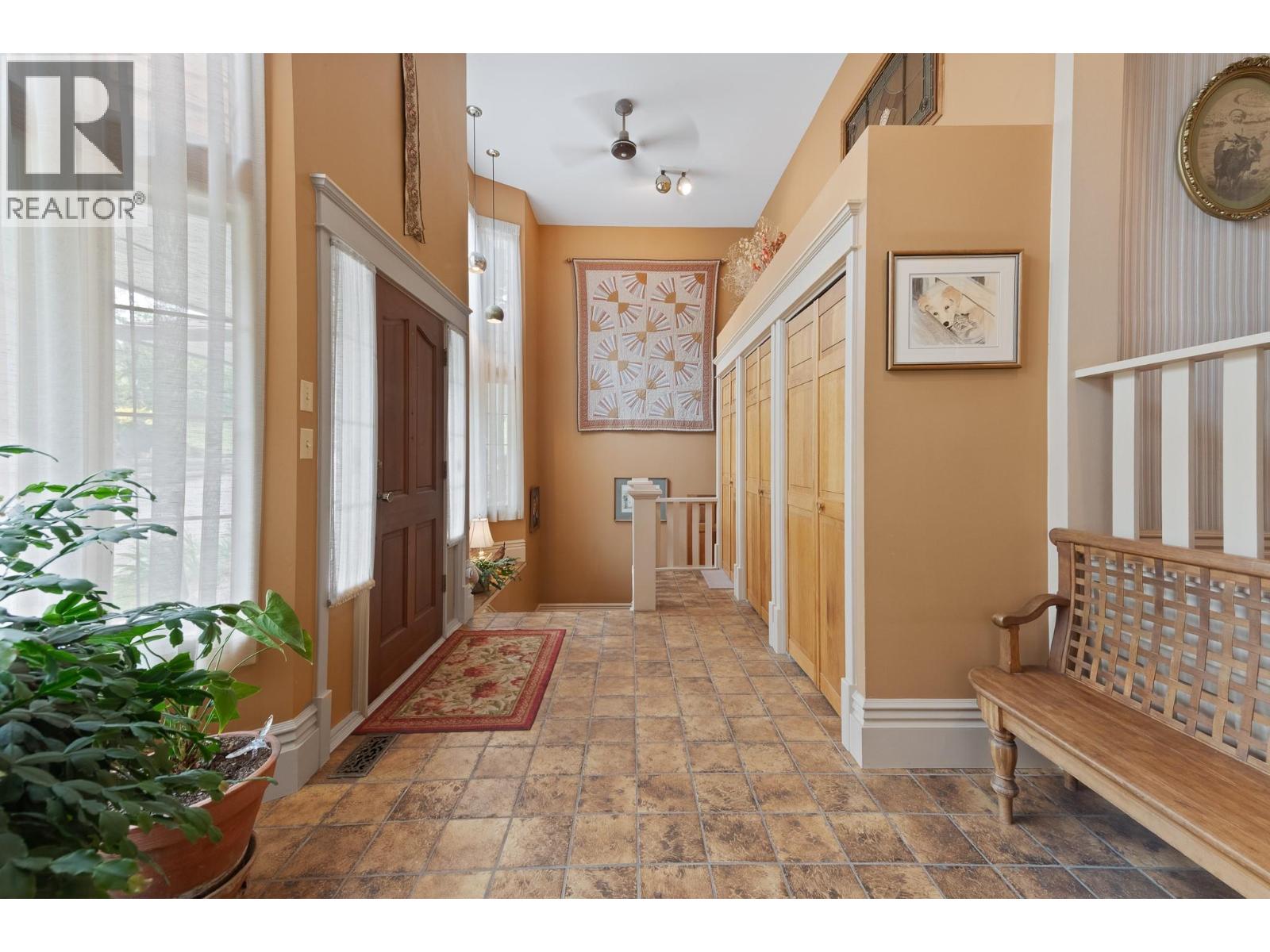 4852-4858 Lakeshore Road, Kelowna, British Columbia  V1W 4H7 - Photo 6 - 10395751