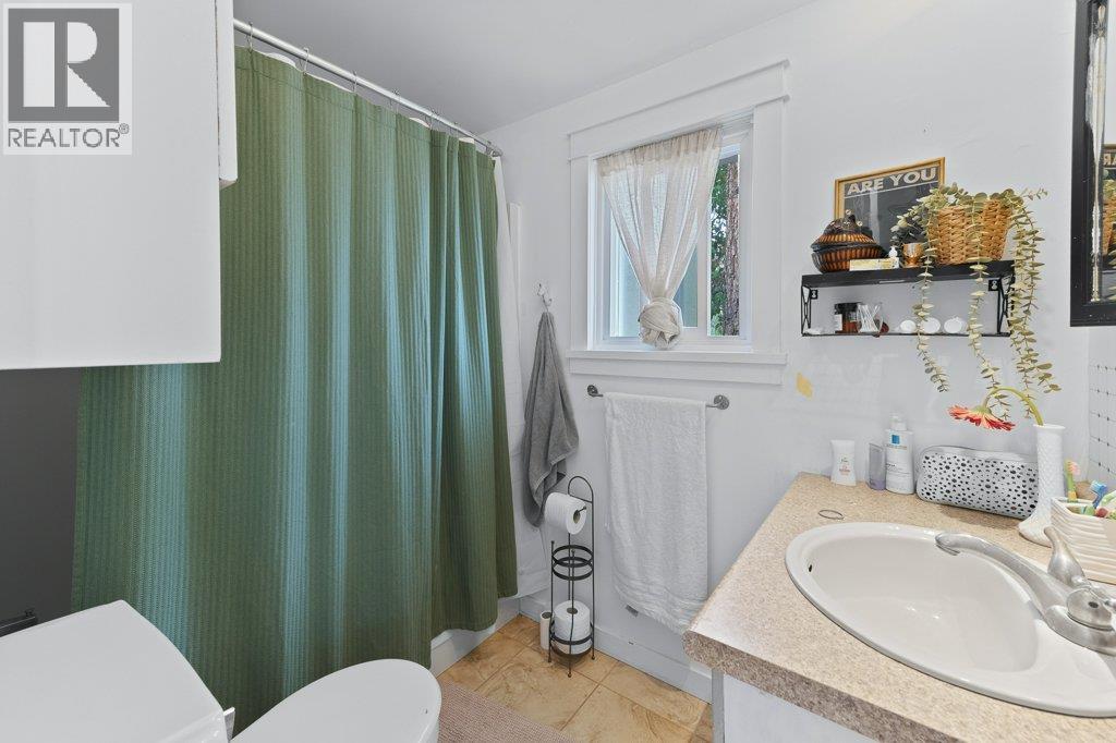 4852-4858 Lakeshore Road, Kelowna, British Columbia  V1W 4H7 - Photo 75 - 10395751