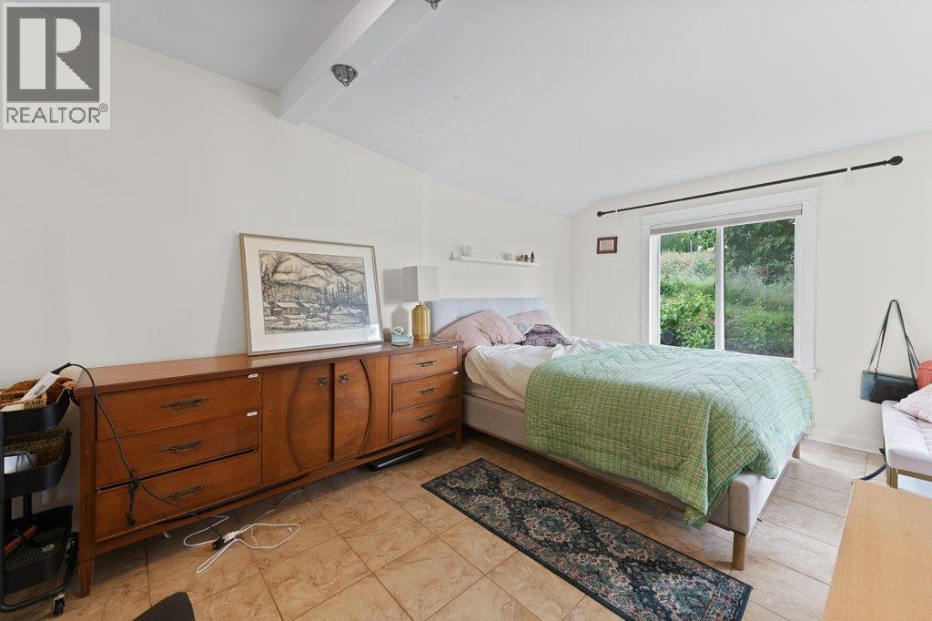 4852-4858 Lakeshore Road, Kelowna, British Columbia  V1W 4H7 - Photo 76 - 10395751