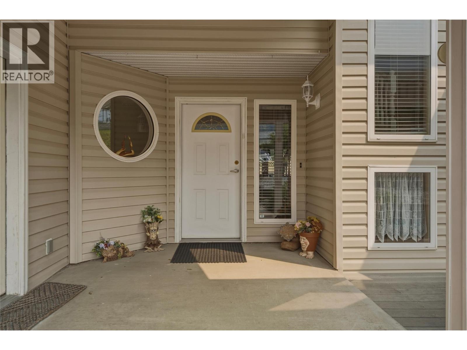 19 Preston Crescent, Enderby, British Columbia  V4Y 4C5 - Photo 2 - 10395795