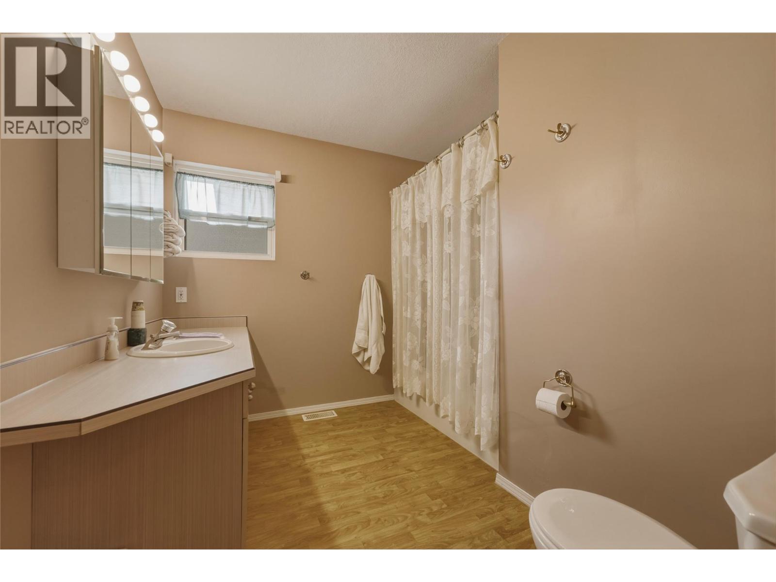 19 Preston Crescent, Enderby, British Columbia  V4Y 4C5 - Photo 30 - 10395795