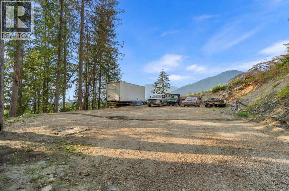 760 Kangaroo Trail, Nakusp, British Columbia  V0G 1R0 - Photo 5 - 10395943