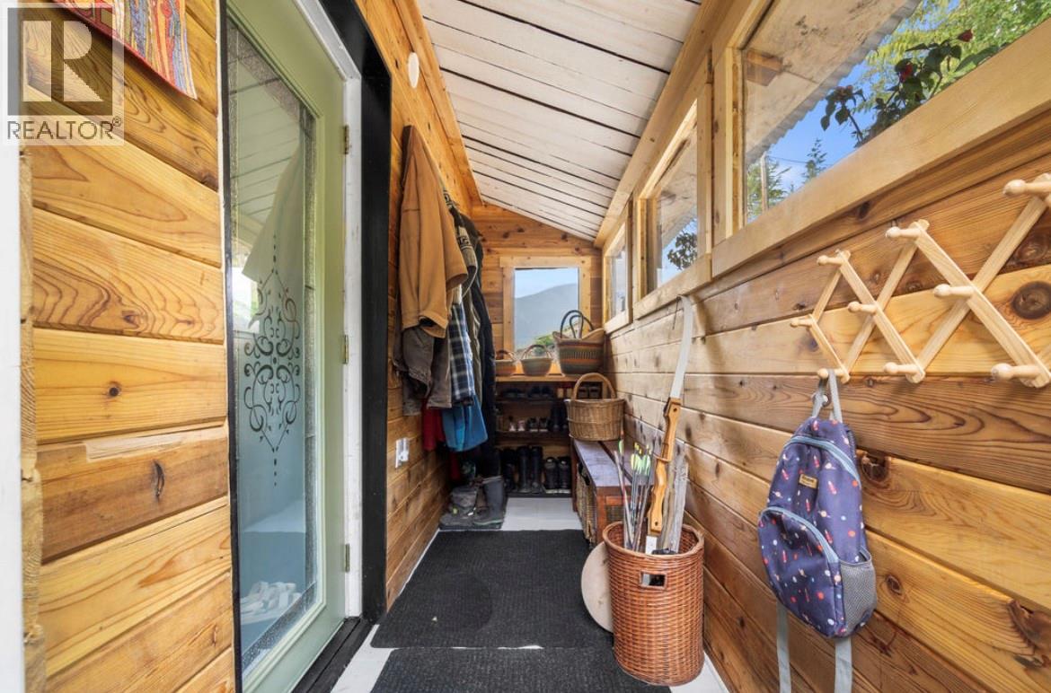 760 Kangaroo Trail, Nakusp, British Columbia  V0G 1R0 - Photo 8 - 10395943