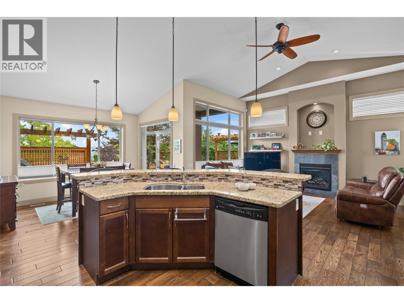 2233 Terrero Place, West Kelowna, British Columbia  V4T 3B7 - Photo 11 - 10395368