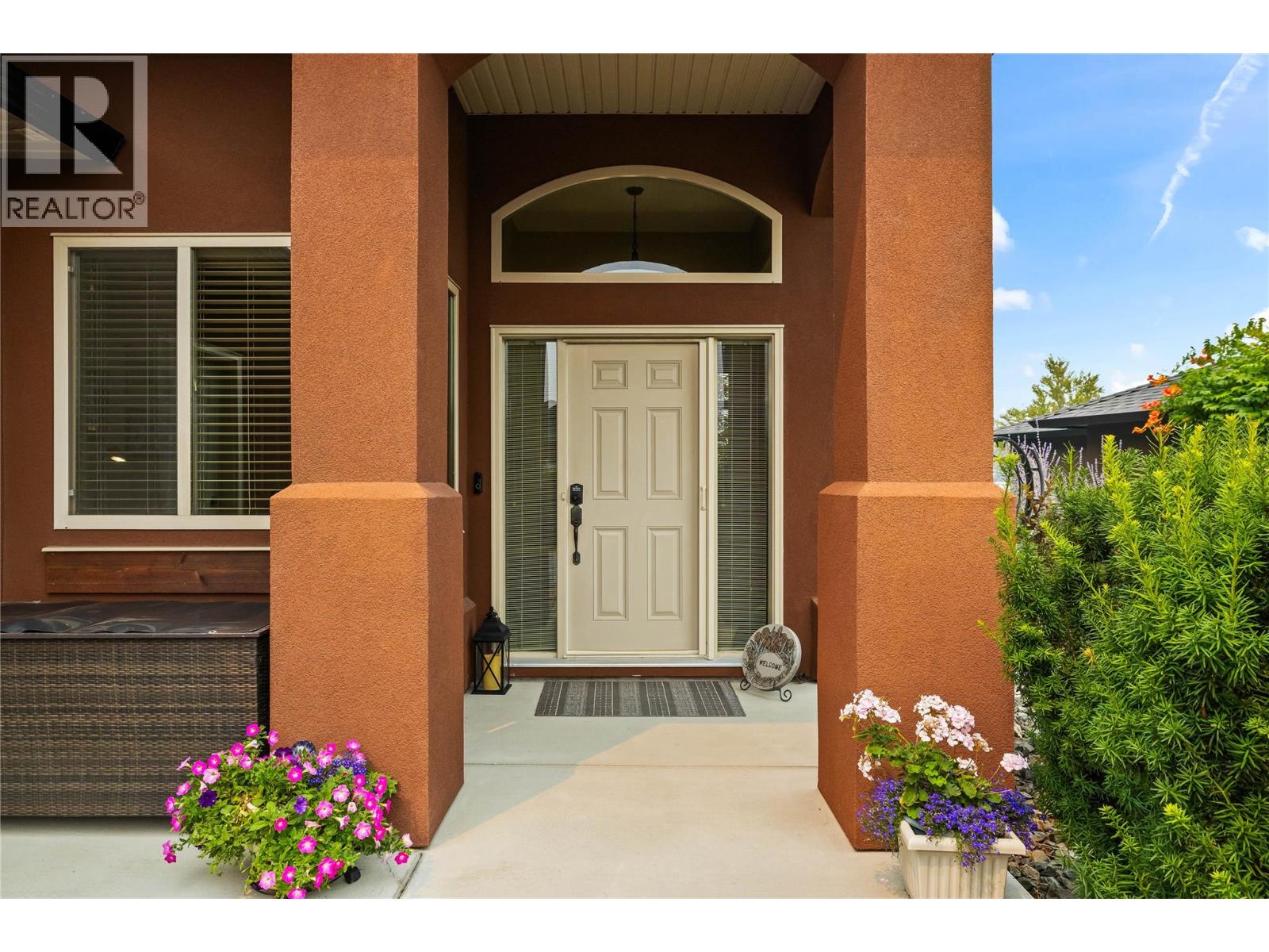 2233 Terrero Place, West Kelowna, British Columbia  V4T 3B7 - Photo 3 - 10395368