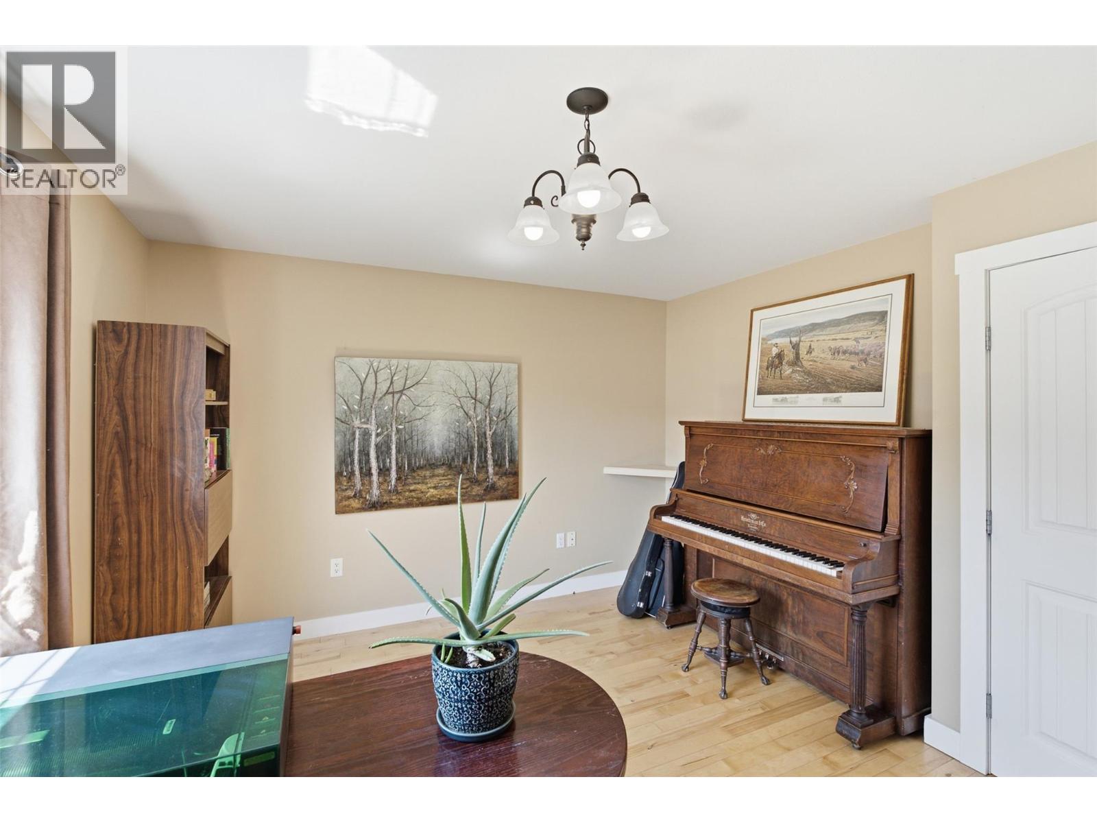 1620 Fir Road, Merritt, British Columbia  V1K 0A3 - Photo 37 - 10395864