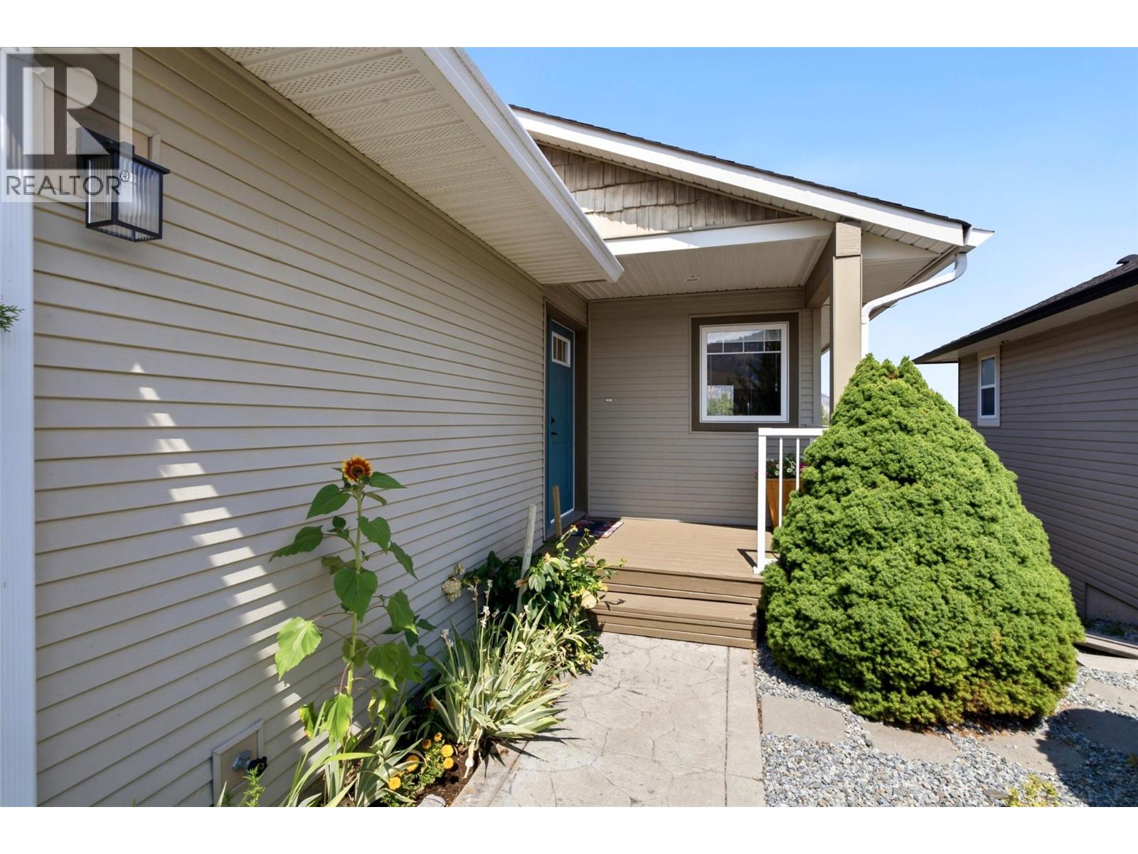 1620 Fir Road, Merritt, British Columbia  V1K 0A3 - Photo 5 - 10395864