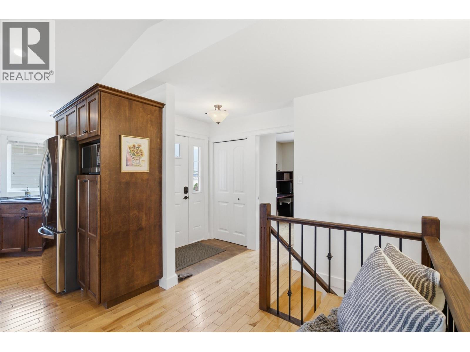 1620 Fir Road, Merritt, British Columbia  V1K 0A3 - Photo 9 - 10395864