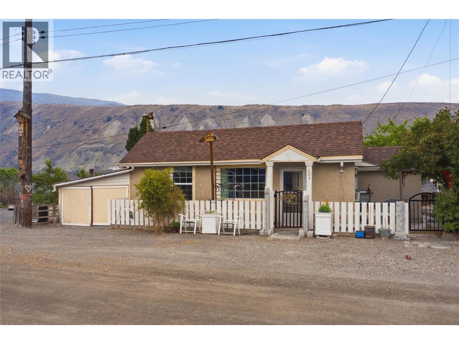 201 Cnr Right Of Way, Ashcroft, British Columbia  V0K 1A0 - Photo 12 - 10395643