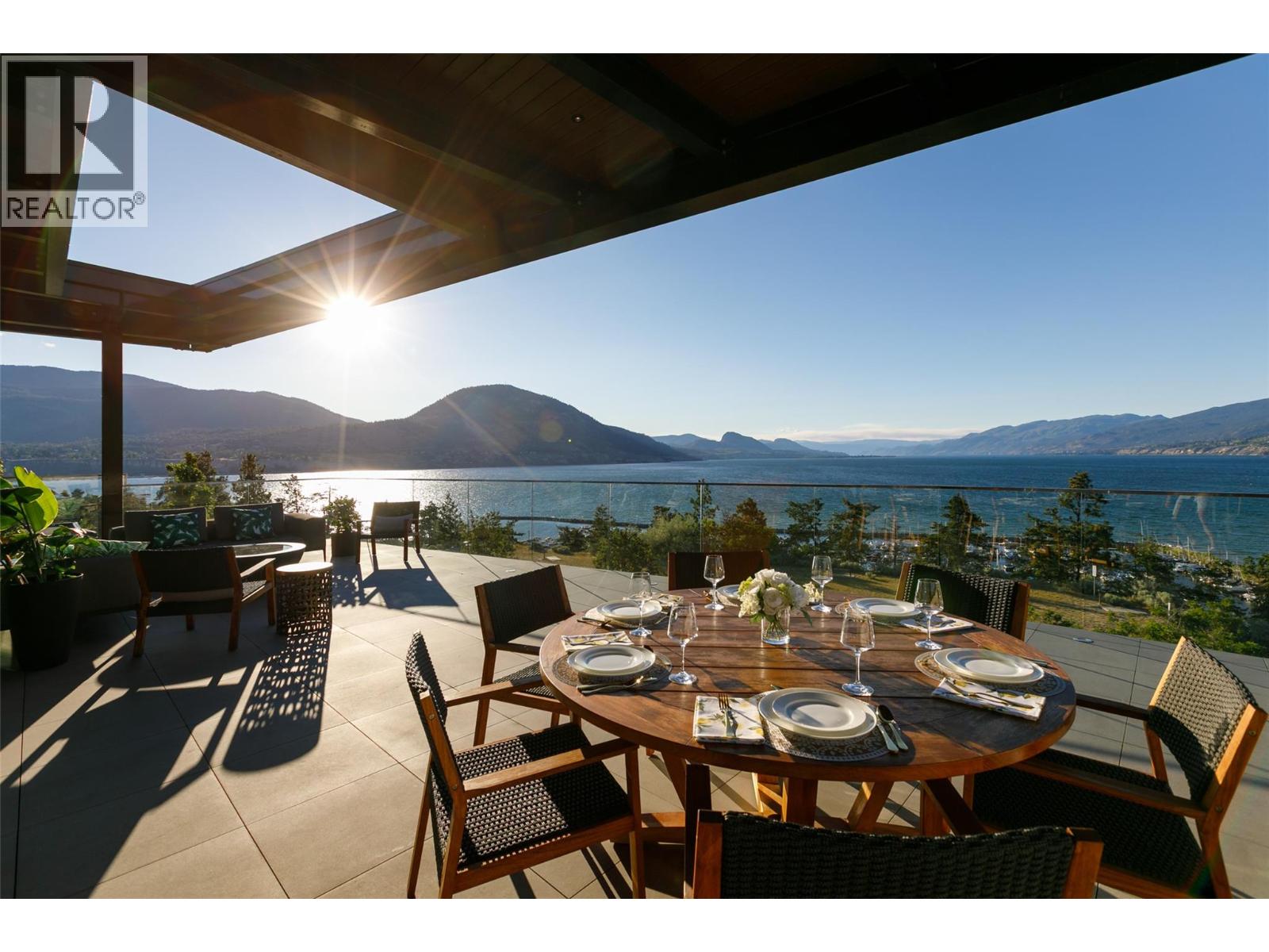581 Vancouver Avenue, Penticton, British Columbia  V2A 1A4 - Photo 3 - 10390753