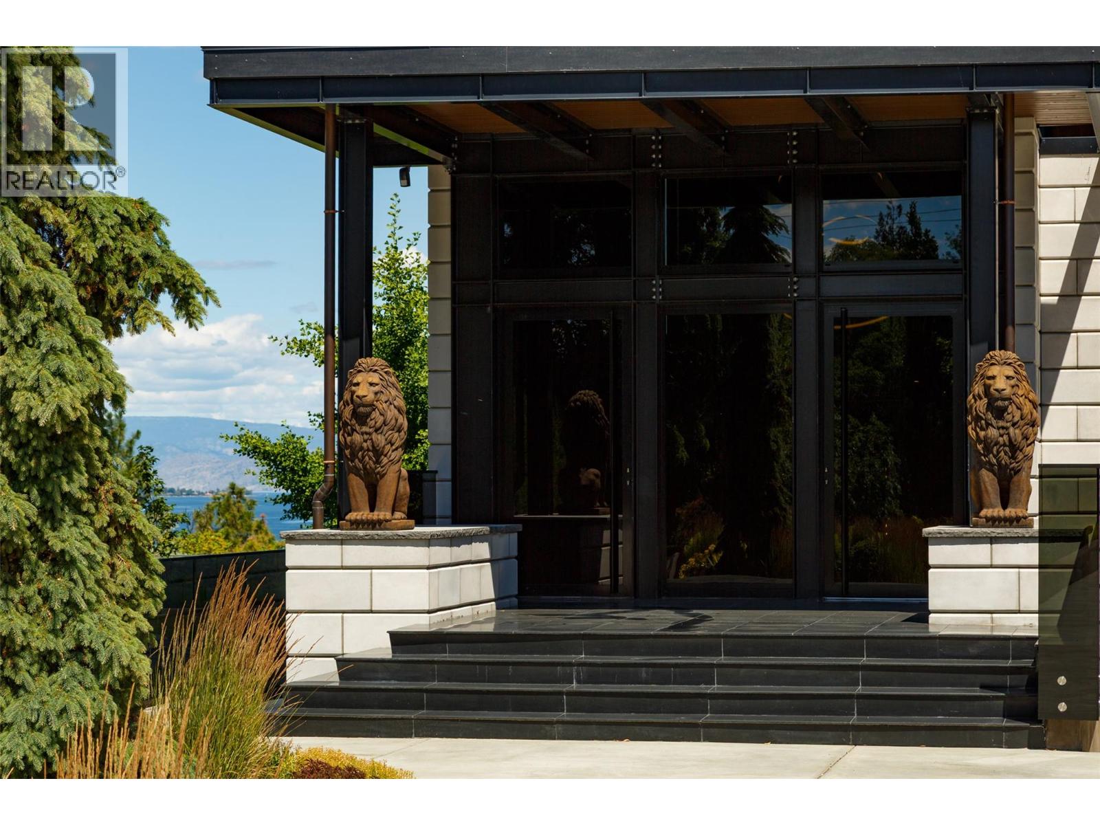 581 Vancouver Avenue, Penticton, British Columbia  V2A 1A4 - Photo 62 - 10390753