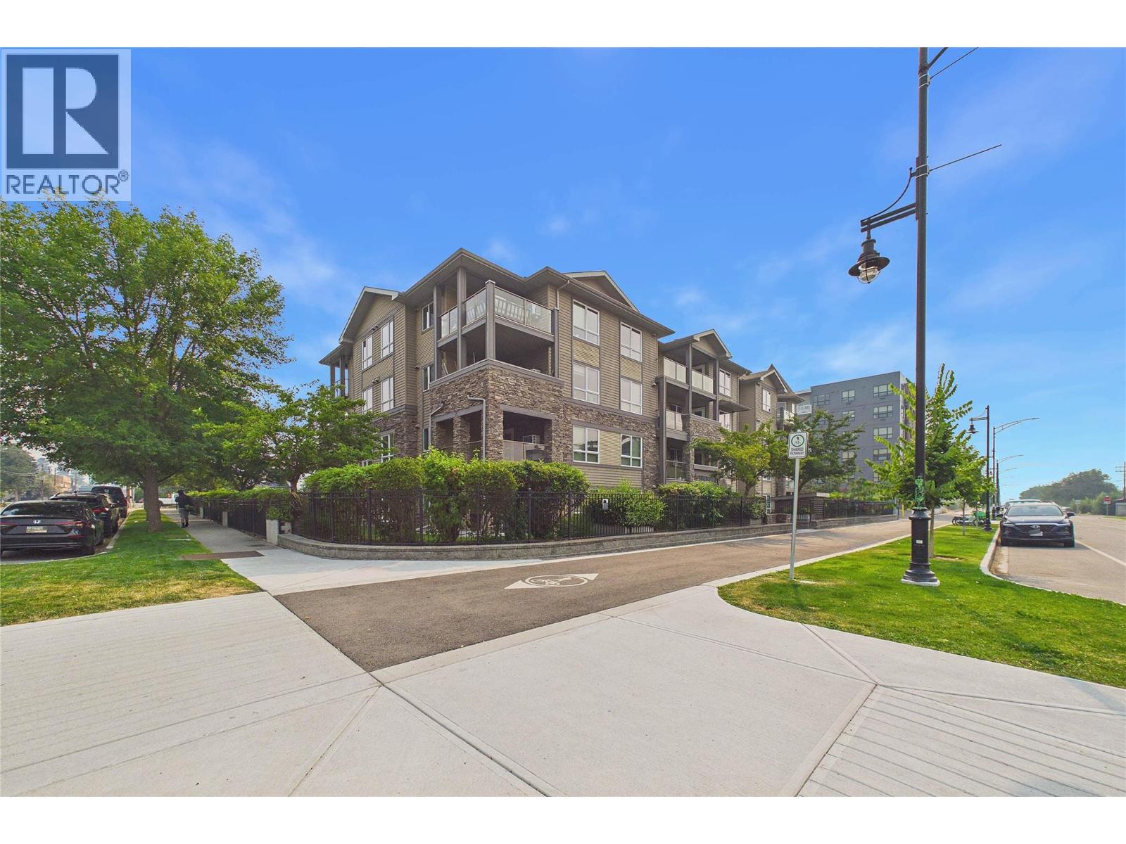 325 Mcintosh Road Unit# 1103, Kelowna, British Columbia  V1X 2C6 - Photo 1 - 10395677