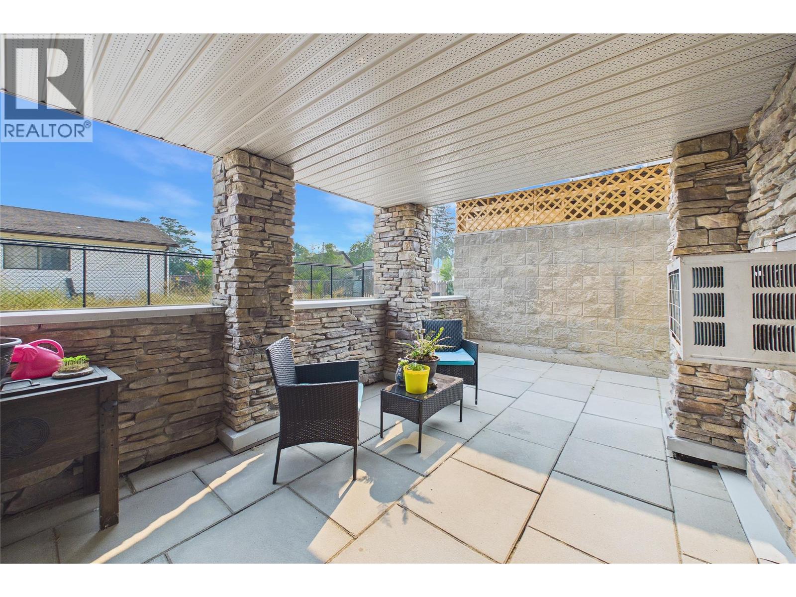 325 Mcintosh Road Unit# 1103, Kelowna, British Columbia  V1X 2C6 - Photo 2 - 10395677