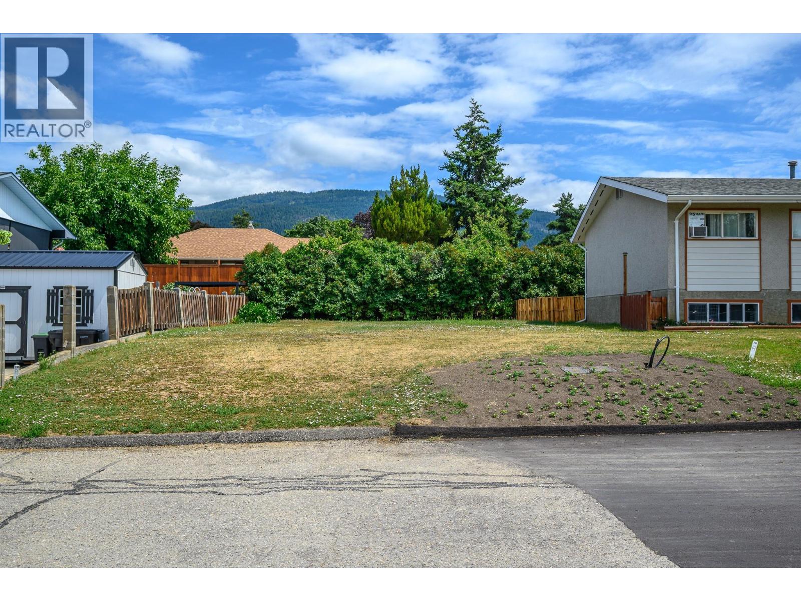 3401 12 Street, Vernon, British Columbia  V1T 3S6 - Photo 1 - 10395062