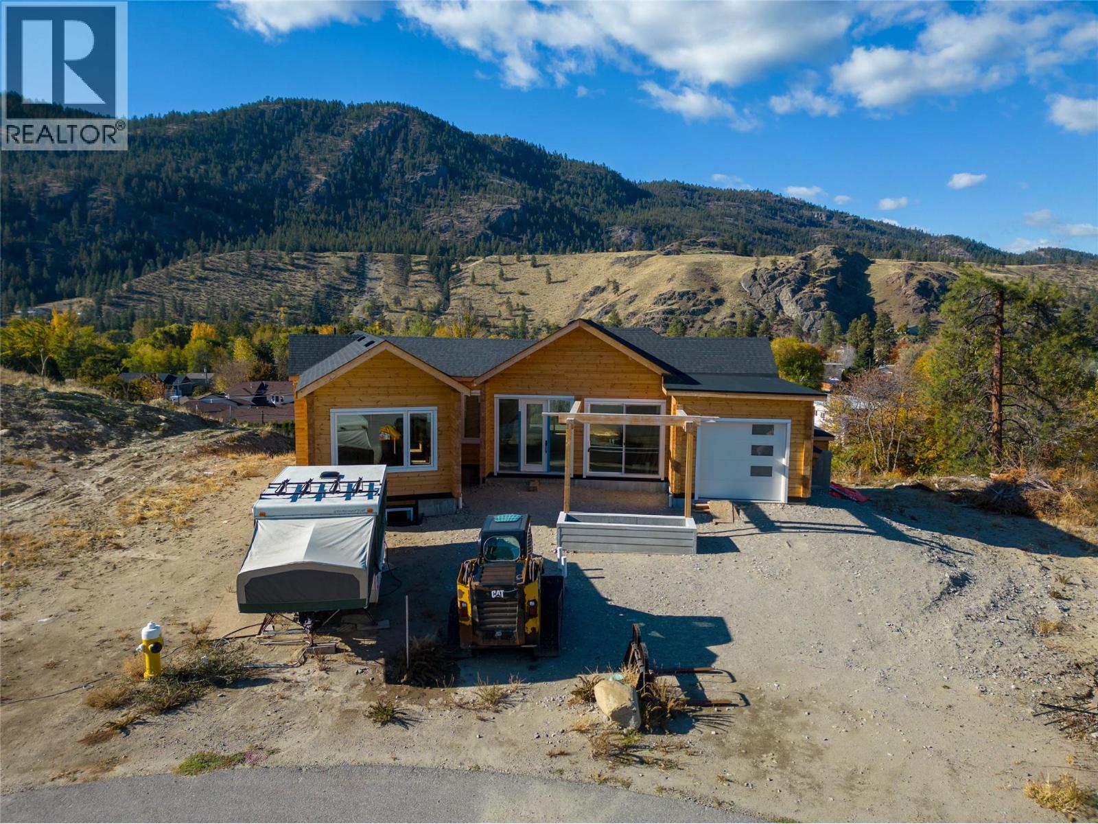 4850 Bassett Avenue, Okanagan Falls, British Columbia  V0H 1R2 - Photo 1 - 10395936