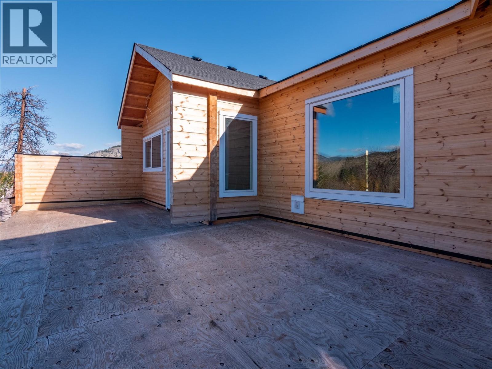 4850 Bassett Avenue, Okanagan Falls, British Columbia  V0H 1R2 - Photo 38 - 10395936