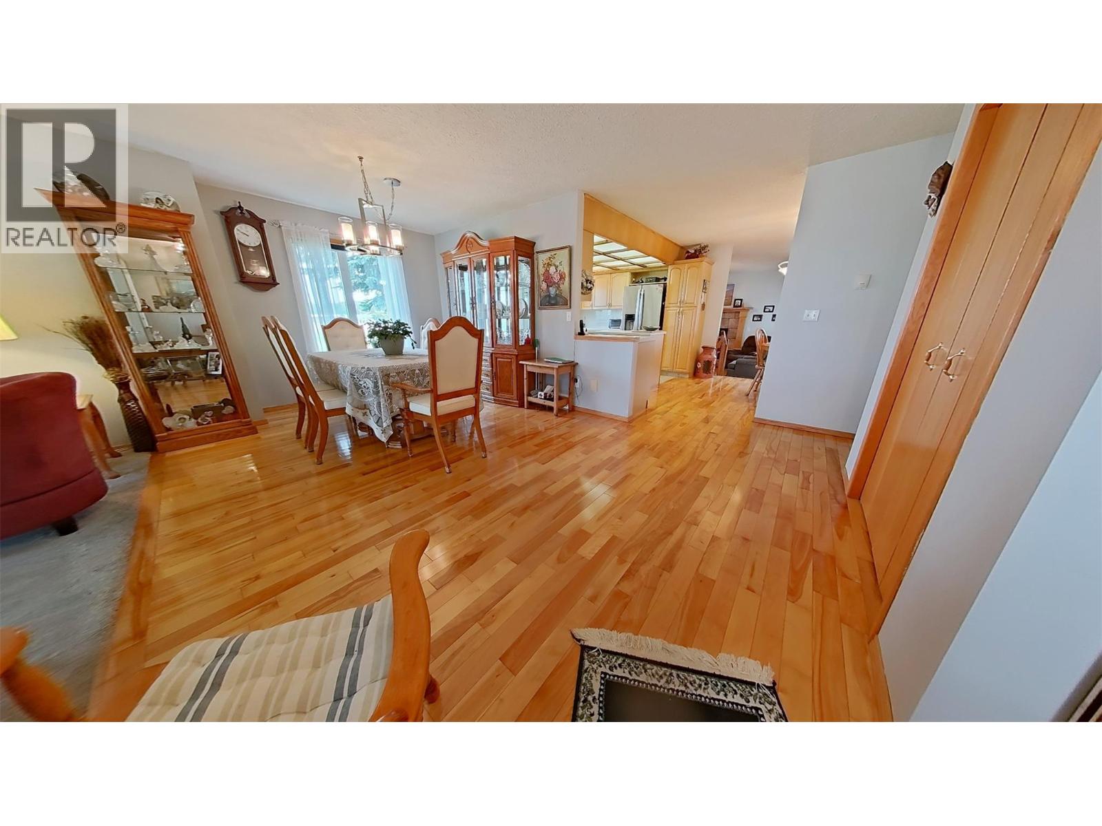 915 Huscroft Rd Street, Lister, British Columbia  V0B 1G2 - Photo 11 - 10395283
