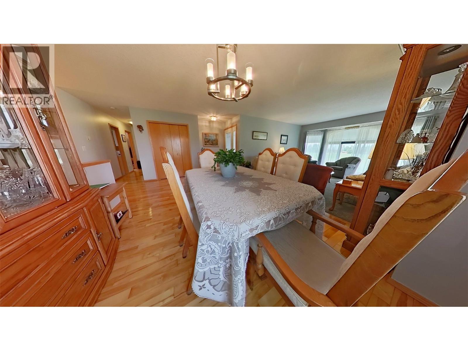 915 Huscroft Rd Street, Lister, British Columbia  V0B 1G2 - Photo 12 - 10395283