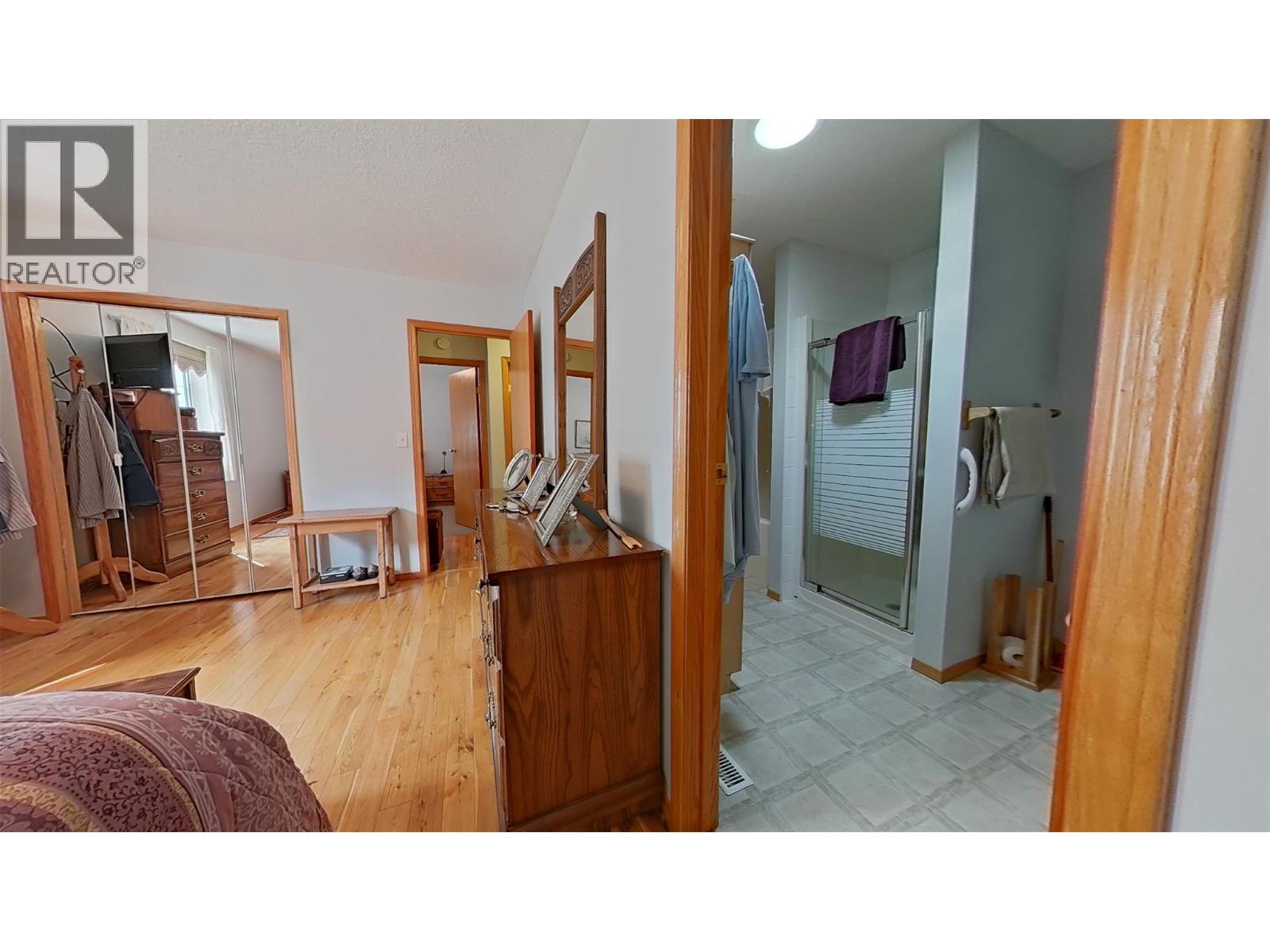915 Huscroft Rd Street, Lister, British Columbia  V0B 1G2 - Photo 17 - 10395283