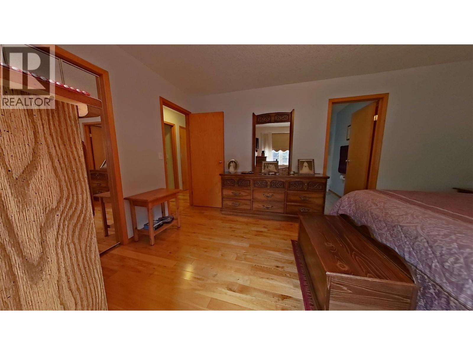915 Huscroft Rd Street, Lister, British Columbia  V0B 1G2 - Photo 19 - 10395283